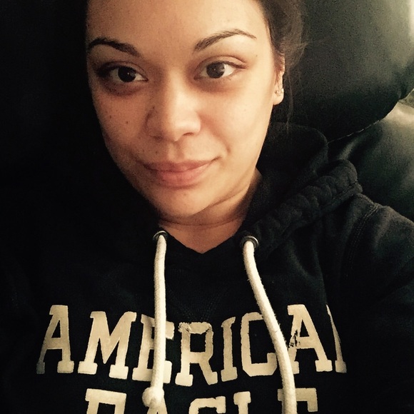 Meet your Posher, Jennifer - Picture 1 of 1