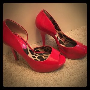 Jessica Simpson patent leather red peep toe pumps