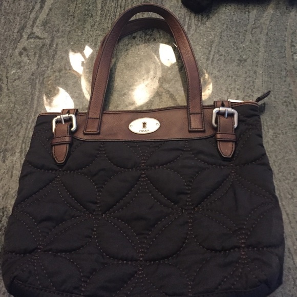 Fossil quilted tote with zipper
