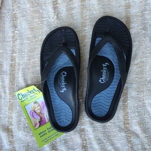 Tony Little Cheeks Health Sandals Size 6 New