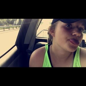 Meet your Posher, Macy