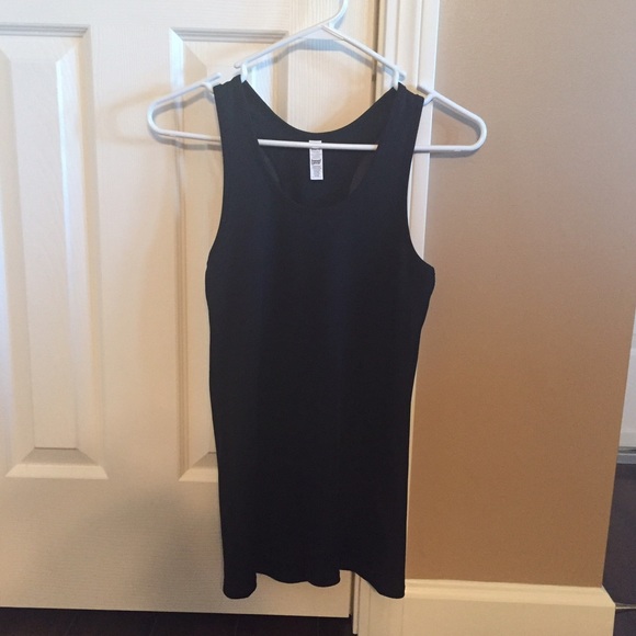 SOLD ✌🏼️Under Amour Women's Tank. Size Medium.