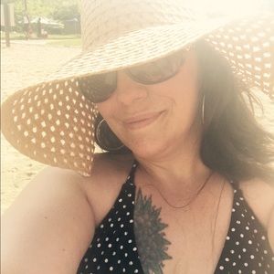 Meet your Posher, Carley