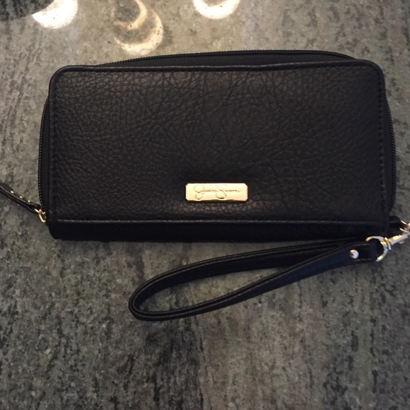 Jessica Simpson black wristlet