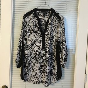 Lane Bryant black and white blouse