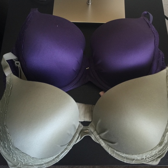 2 VS bras 💜💚
