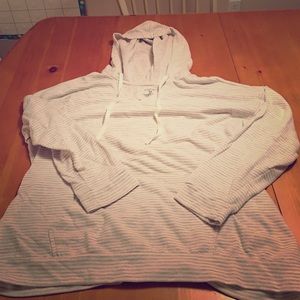 Super comfy pull over!! Great condition