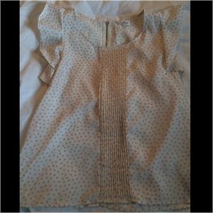 Adorably feminine blouse