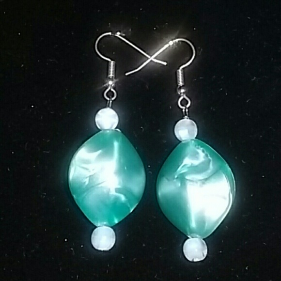 Handmade sea green earrings - Picture 1 of 1