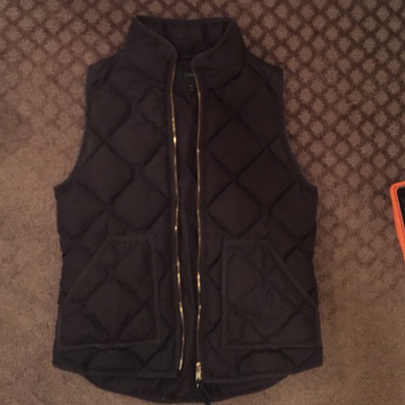 J. Crew Jackets & Blazers - J.Crew Quilted Black Winter Vest