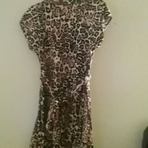 Its Party Time with this cute leopard dress - Picture 2 of 2