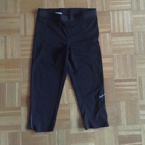 Nike Pro Tight size S above the knee crop pant