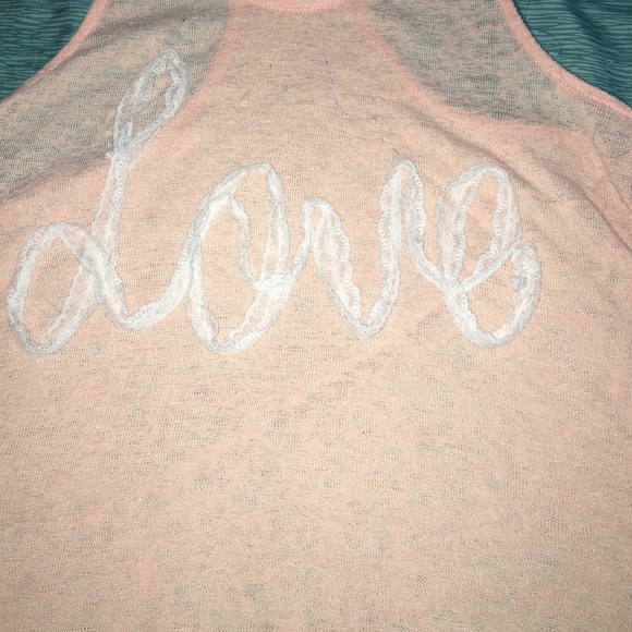 Pink tank - Picture 2 of 4