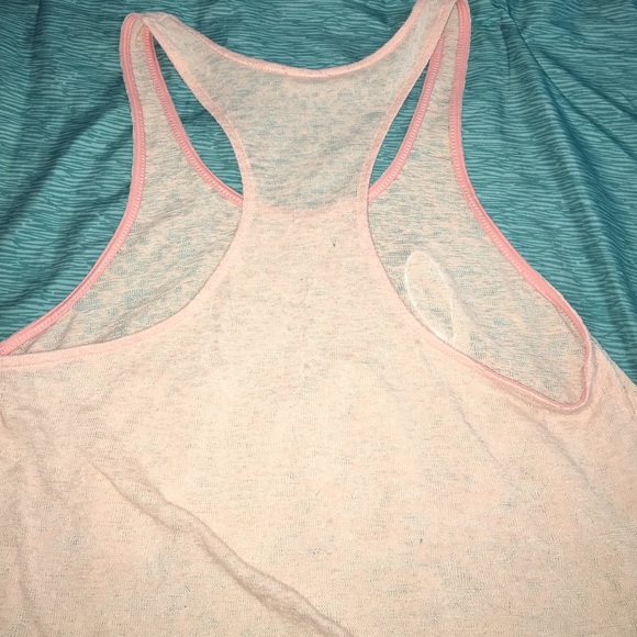 Pink tank - Picture 4 of 4