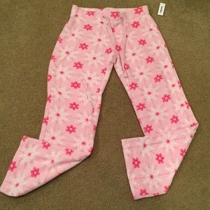 NWT Old Navy pink snowflake pajama pant