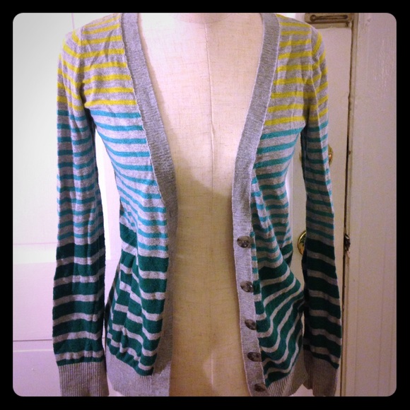 cute, cozy, colorful cardigan :) size S