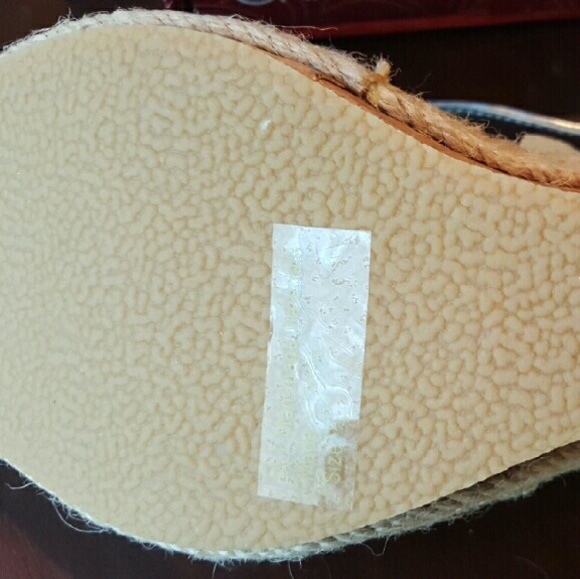 Floural wedge heels - Picture 3 of 3