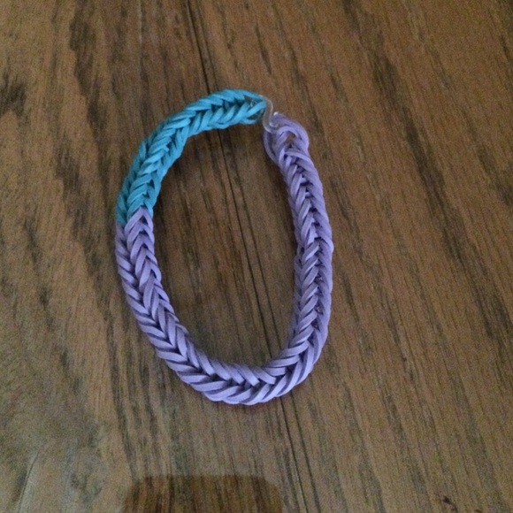 5 bracelets - Picture 4 of 4