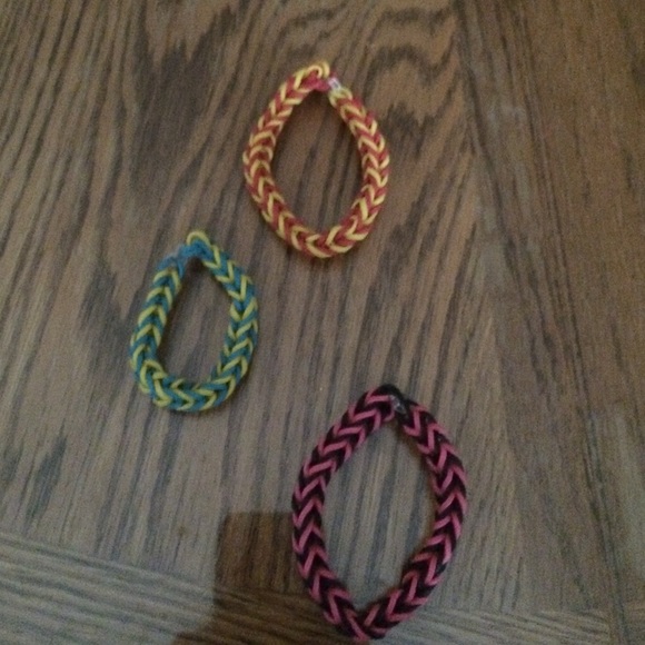 5 bracelets - Picture 3 of 3