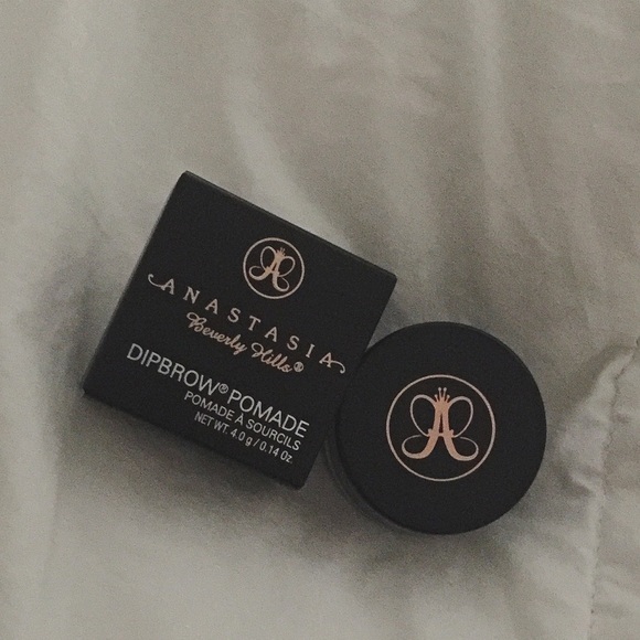 Anastasia Beverly Hills Dip Brow Pomade