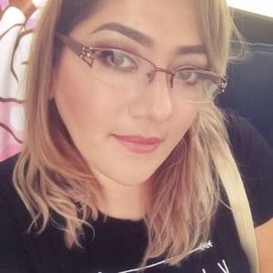 Meet your Posher, Carolina