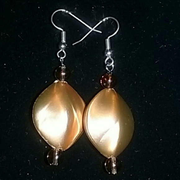 Handmade copper toned earrings - Picture 1 of 1