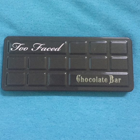 Too faced chocolate bar palette