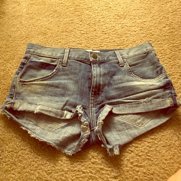 Wild fox shorts size 25