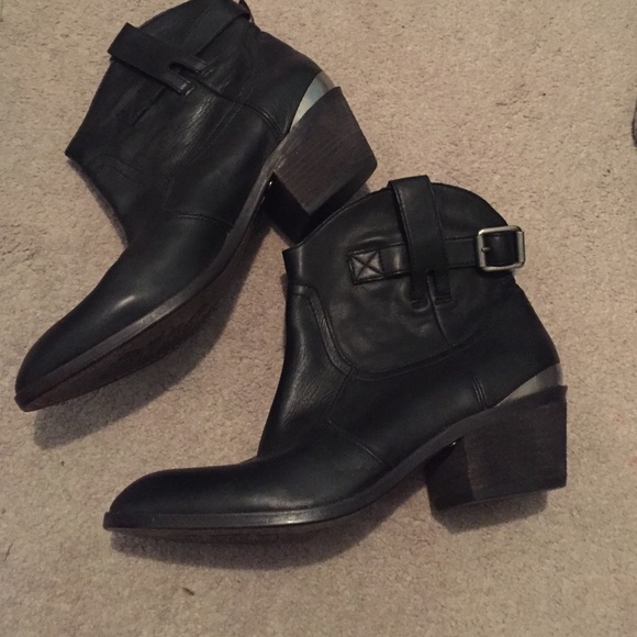 NWOT Lucky Brand ankle boots booties black leather