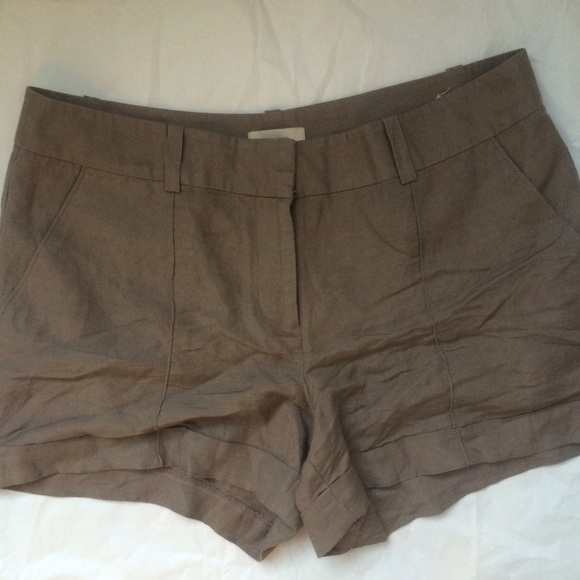 LOFT Linen Blend Short - Picture 1 of 4
