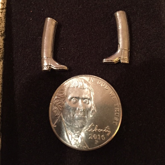 Pierced earrings- Horse Equestrian & Western - Picture 2 of 2