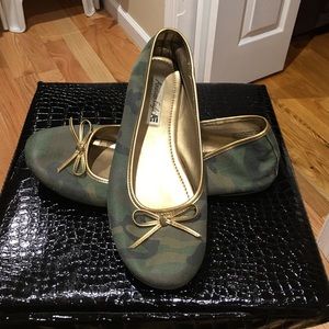 🍃 Cute Camo Flats🍃