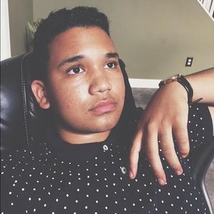 Meet your Posher, Sebastian