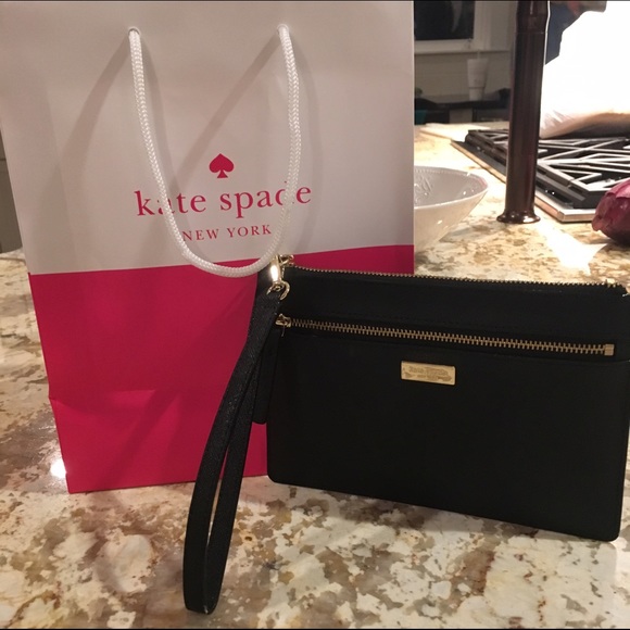 Brand New Kate Spade Black Wristlet