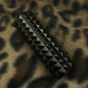 Kat Von d lipstick in coven