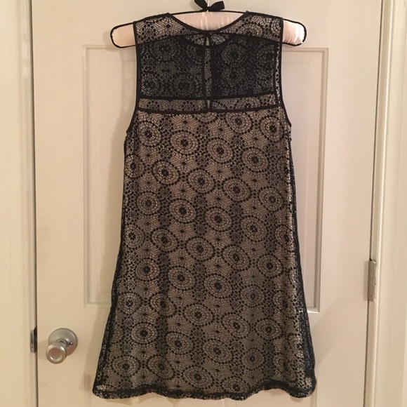 Nu Collective Lace Shift - Picture 2 of 4