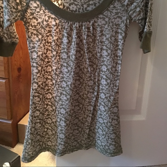 Shirt - Picture 2 of 3