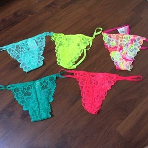 5 NWT VS PINK G-STRING THONGS