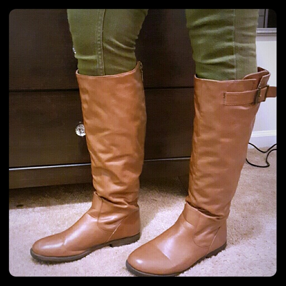 Chestnut riding boots