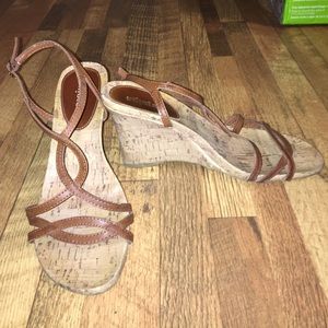 🚫SOLD🚫 Brown strappy wedge!