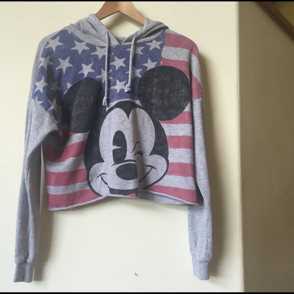 Cropped Mickey Mouse sweatshirt