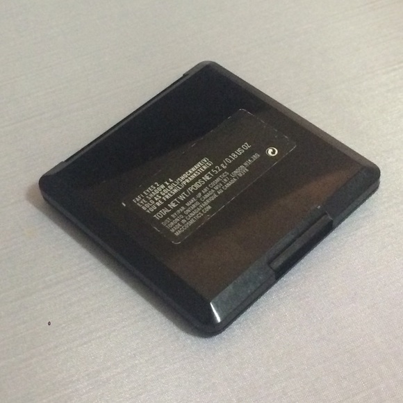 MAC Fafi Palette - Picture 2 of 4