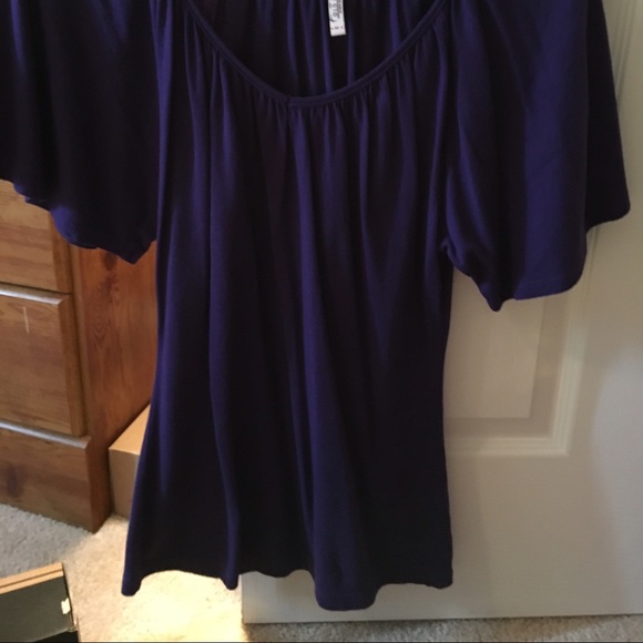 Short sleeve top - Picture 2 of 2