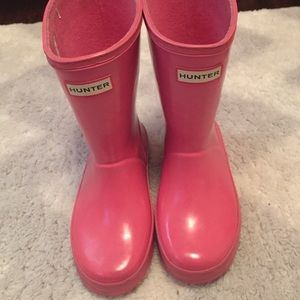 Pink hunters rain boots size 9 toddler