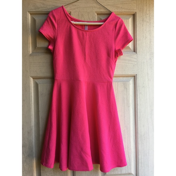 Francesca's Collections Dresses & Skirts - Pink Short sleeve dress