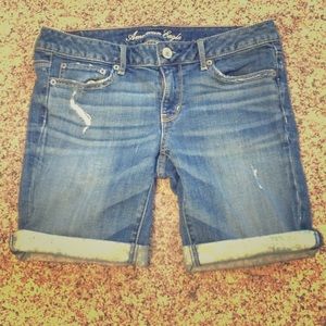 American Eagle Bermuda Shorts