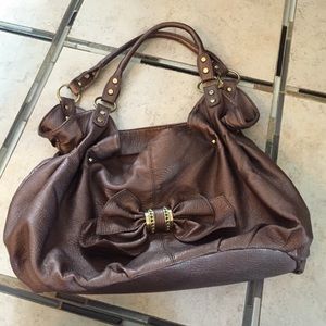 Brown bow shoulder bag