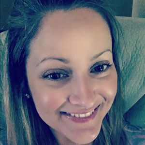 Meet your Posher, Laci