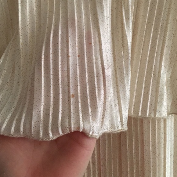 Lovely golden goddess dress - Picture 3 of 4