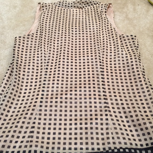 New York & Company blouse - Picture 4 of 4